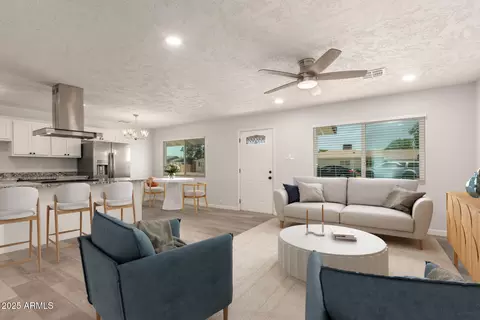 1028 W 5th St, Mesa, AZ 85201