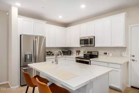 Kitchen - 1825 E Hampton Ln #108, Gilbert, AZ 85295 photo 1 of 2