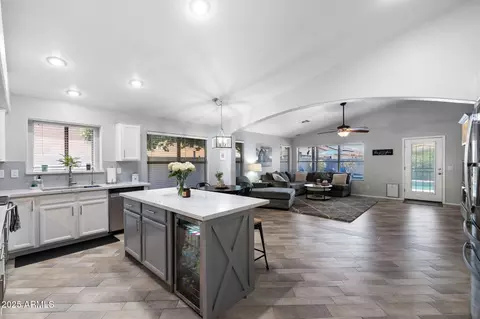 Kitchen - 2111 E Rawhide St, Gilbert, AZ 85296 photo 3 of 5