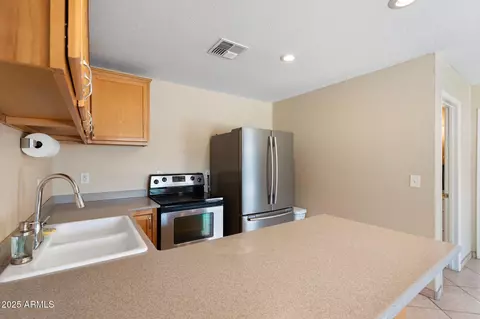 Kitchen - 1015 S 132nd St, Gilbert, AZ 85233 photo 7 of 7