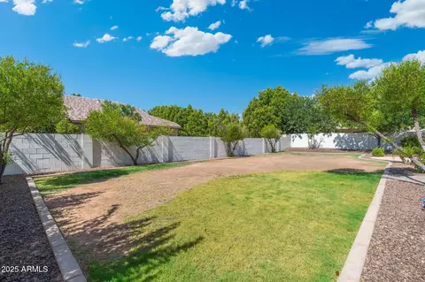 Exterior - 1015 S 132nd St, Gilbert, AZ 85233 photo 13 of 13