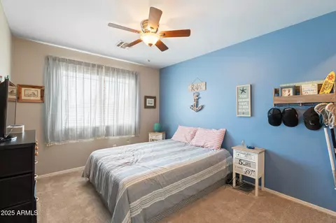 Bedroom - 1015 S 132nd St, Gilbert, AZ 85233 photo 2 of 7