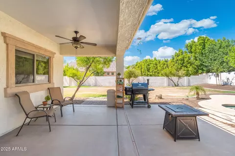 Exterior - 1015 S 132nd St, Gilbert, AZ 85233 photo 6 of 13