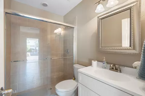 Bath - 1015 S 132nd St, Gilbert, AZ 85233 photo 1 of 7