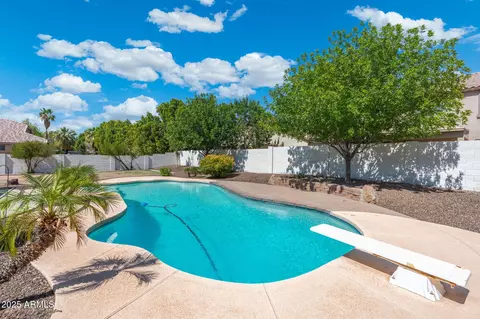Exterior - 1015 S 132nd St, Gilbert, AZ 85233 photo 9 of 13