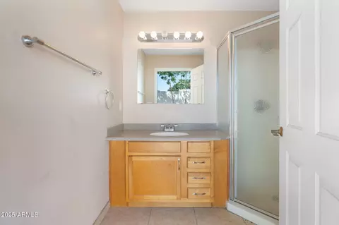 Bath - 1015 S 132nd St, Gilbert, AZ 85233 photo 7 of 7