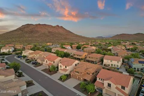 View/Area - 5223 W Bent Tree Dr, Phoenix, AZ 85083 photo 6 of 9
