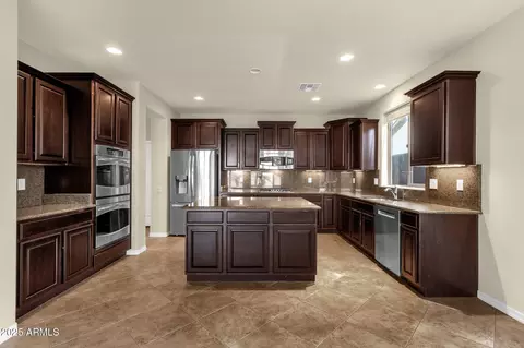 Kitchen - 5223 W Bent Tree Dr, Phoenix, AZ 85083 photo 1 of 7