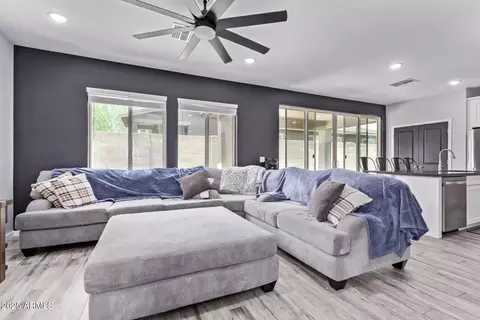 1914 N Marketside Ave, Buckeye, AZ 85396