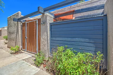 620 S Allred Dr, Tempe, AZ 85288