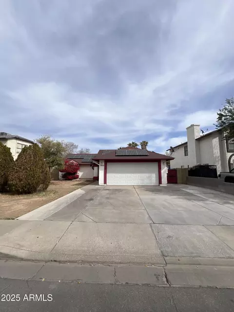 2533 N 88th Ln, Phoenix, AZ 85037