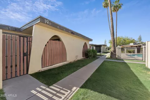 830 S Dobson Rd #19, Mesa, AZ 85202