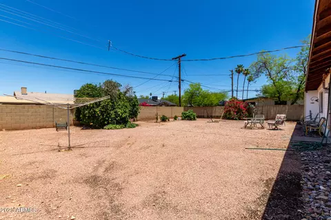 Exterior - 230 E Fairmont Dr, Tempe, AZ 85282 photo 4 of 6