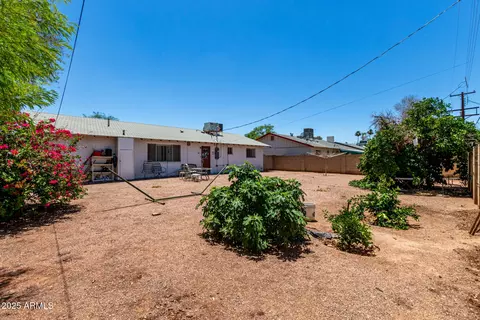Exterior - 230 E Fairmont Dr, Tempe, AZ 85282 photo 5 of 6