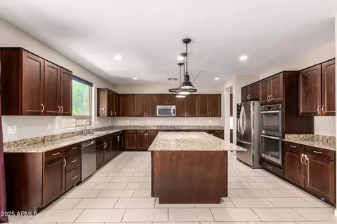 2920 E Virginia St E, Mesa, AZ 85213 photo 10