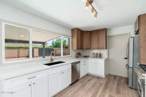 1810 W Orchid Ln, Phoenix, AZ 85021 photo 16