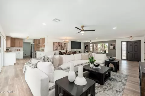 1810 W Orchid Ln, Phoenix, AZ 85021 photo 12