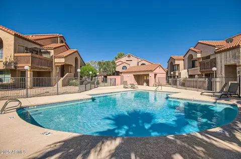 700 E Mesquite Cir #J135, Tempe, AZ 85288