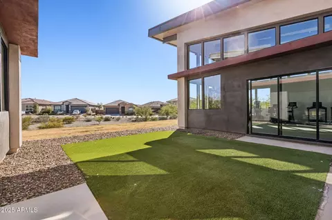 5827 E Covey Ln, Phoenix, AZ 85054 photo 33