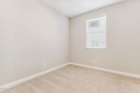 5827 E Covey Ln, Phoenix, AZ 85054 photo 16