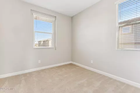 5827 E Covey Ln, Phoenix, AZ 85054 photo 18