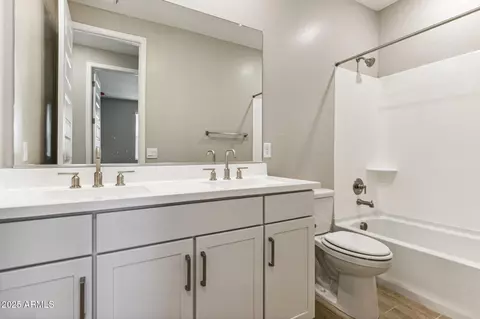 5827 E Covey Ln, Phoenix, AZ 85054 photo 22