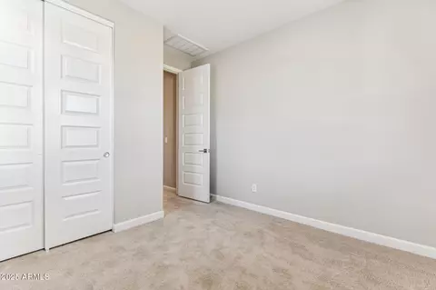 5827 E Covey Ln, Phoenix, AZ 85054 photo 19
