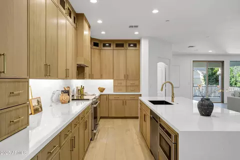 Kitchen - 2774 E Valencia St, Gilbert, AZ 85296 photo 3 of 6