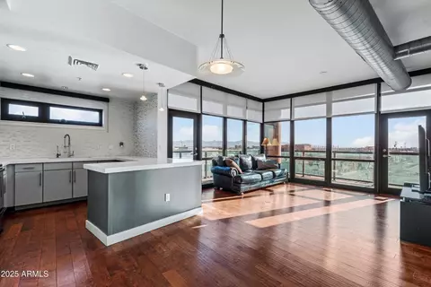 310 S 4th St #601, Phoenix, AZ 85004