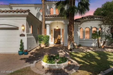 Exterior - 2135 E Clipper Ln, Gilbert, AZ 85234 photo 12 of 13