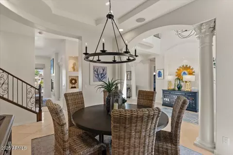 Dining - 2135 E Clipper Ln, Gilbert, AZ 85234 photo 3 of 4
