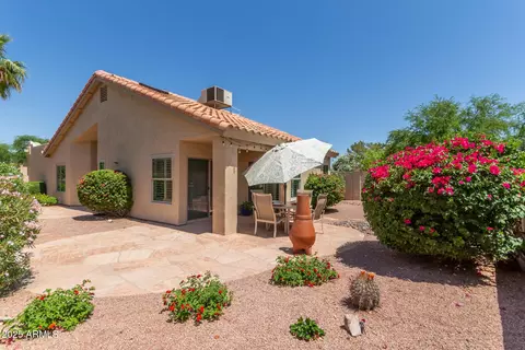 Exterior - 13041 S 45th Pl, Phoenix, AZ 85044 photo 7 of 9