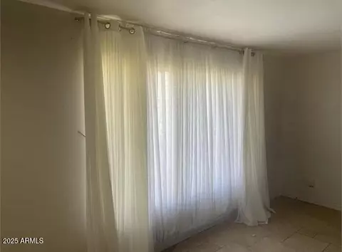 Living - 6029 N 31st Ave, Phoenix, AZ 85017 photo 2 of 2
