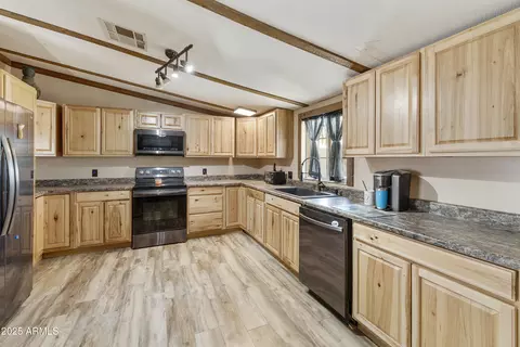 525 W Shiprock St, Apache Junction, AZ 85120 photo 7
