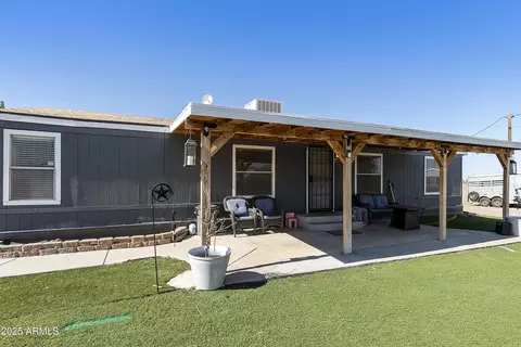 525 W Shiprock St, Apache Junction, AZ 85120 photo 2