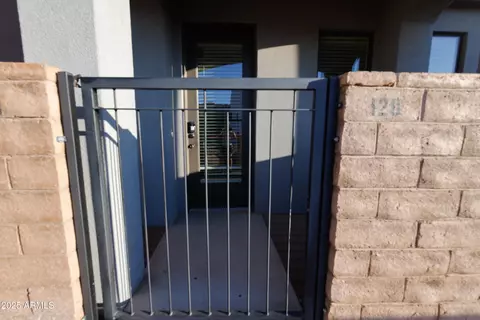 120 W Milada Dr, Phoenix, AZ 85041 photo 2