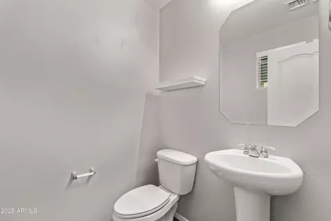 Bath - 2547 E Vermont Dr, Gilbert, AZ 85295 photo 1 of 3