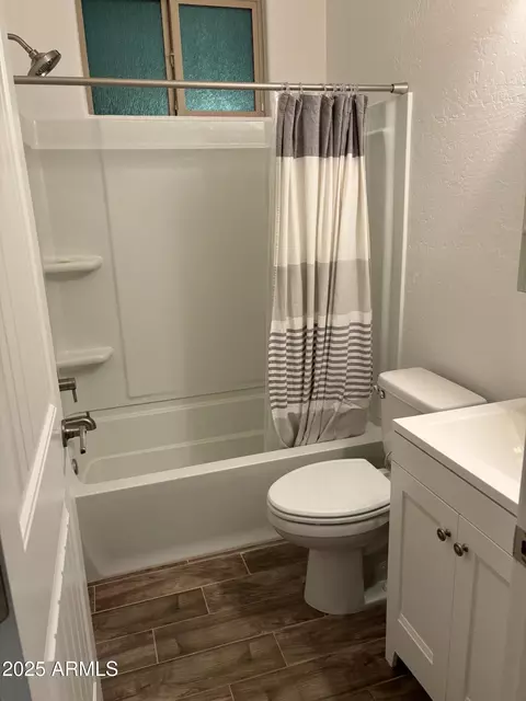 Bath - 3480 E Sheffield Rd, Gilbert, AZ 85296 photo 5 of 6
