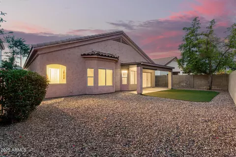 Exterior - 689 E Stottler Dr, Gilbert, AZ 85296 photo 2 of 9