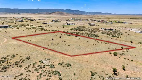 8375 N Howling Ln #13, Prescott Valley, AZ 86315