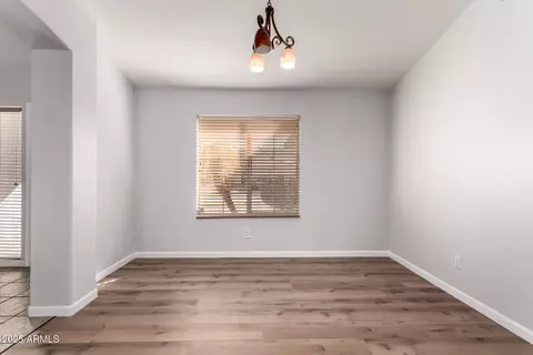 Living - 1642 E Desert Ln, Phoenix, AZ 85042 photo 3 of 4