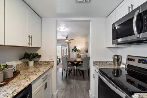 Kitchen - 1120 E Beryl Ave, Phoenix, AZ 85020 photo 2 of 2