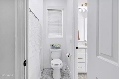 Bath - 3010 E Fruitvale Ave, Gilbert, AZ 85297 photo 6 of 12