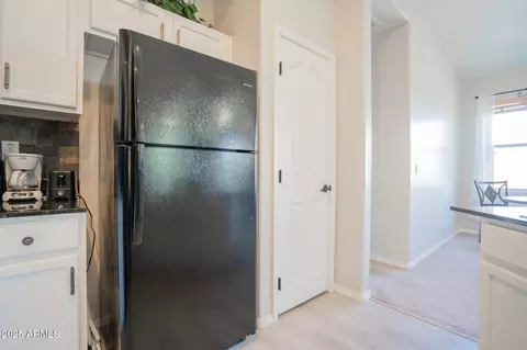 Kitchen - 34979 N 30th Ave, Phoenix, AZ 85086 photo 3 of 3