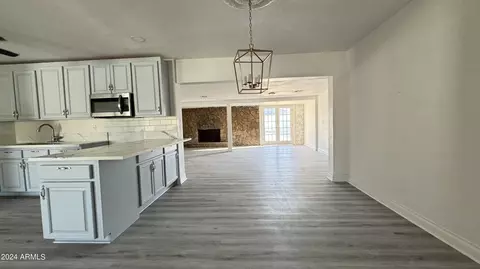 121 E Monte Way, Phoenix, AZ 85042 photo 12