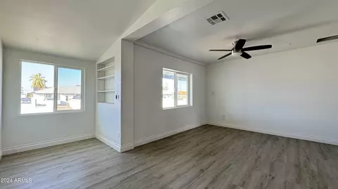 121 E Monte Way, Phoenix, AZ 85042 photo 17