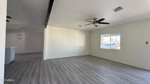 121 E Monte Way, Phoenix, AZ 85042 photo 6