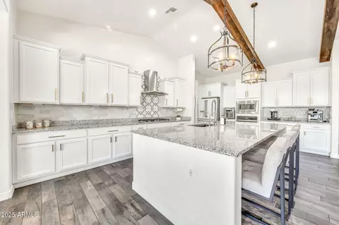 Kitchen - 9963 E Strobe Ave, Mesa, AZ 85212 photo 2 of 5