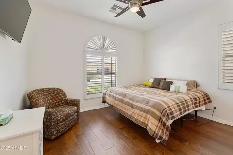 Bedroom - 4229 E Nightingale Ln, Gilbert, AZ 85298 photo 3 of 4