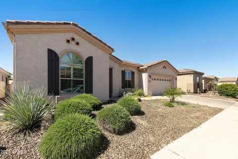 Exterior - 4229 E Nightingale Ln, Gilbert, AZ 85298 photo 2 of 12